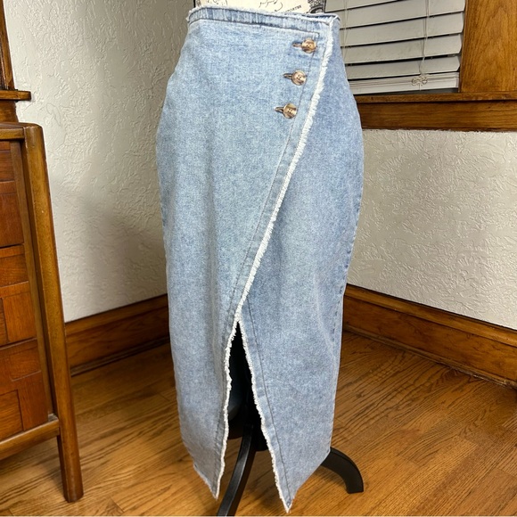 Sincerely Jules | Asymmetrical Denim Button Front Slit Midi Skirt Size 3/26 - Picture 3 of 12